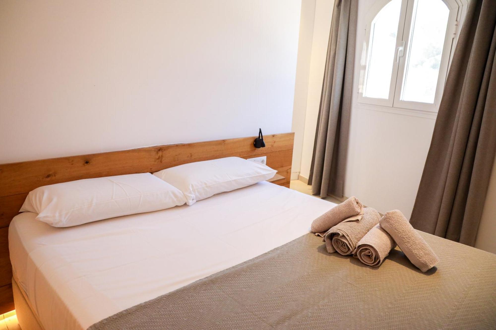 Cala Vadella Beachwalk Suites الغرفة الصورة