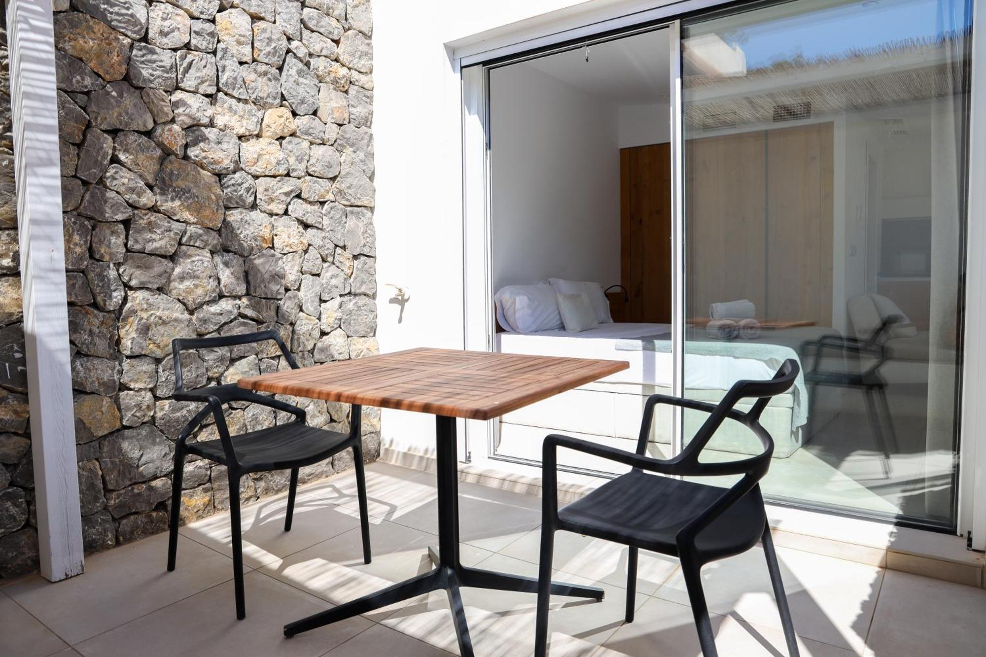 Cala Vadella Beachwalk Suites الغرفة الصورة