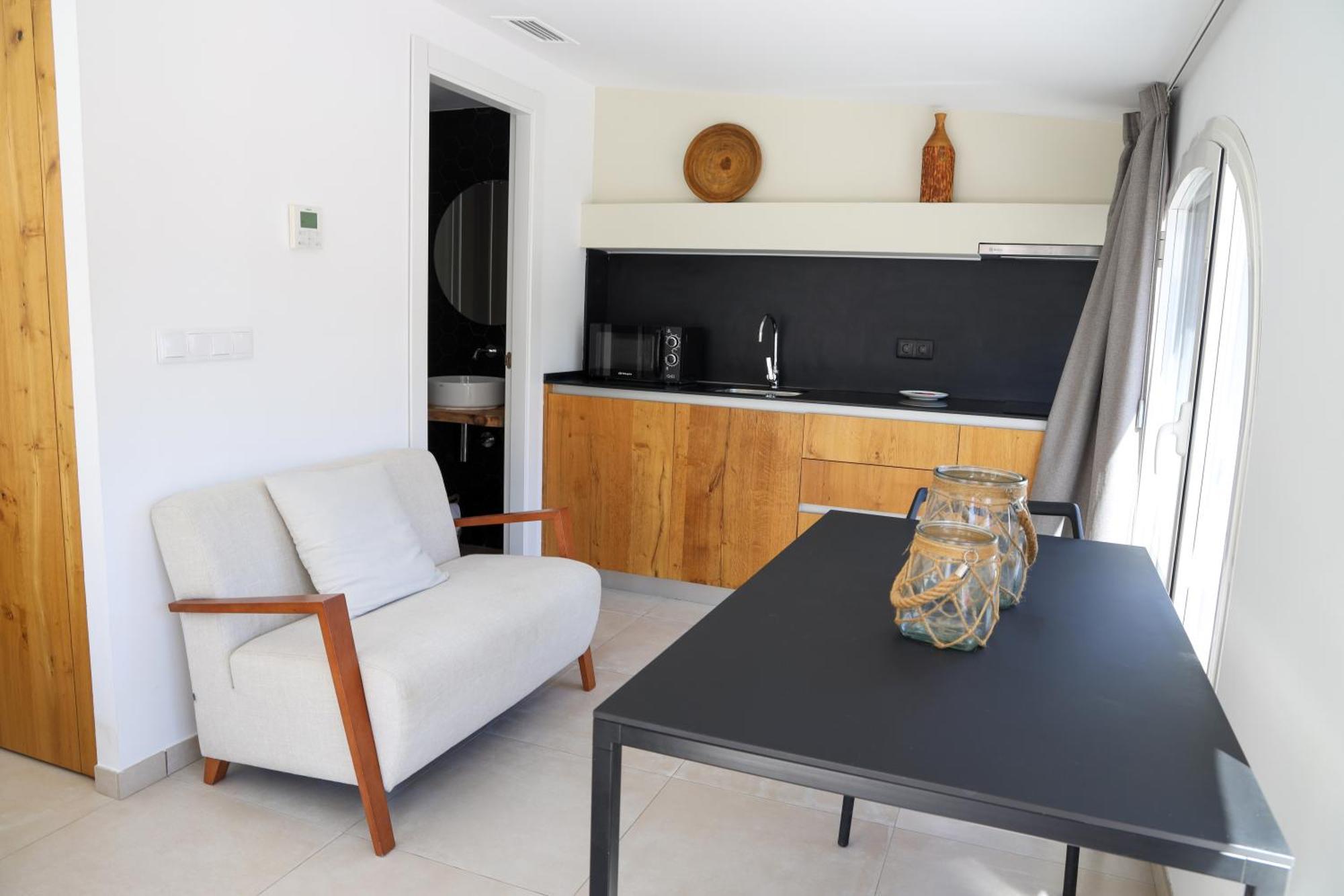 Cala Vadella Beachwalk Suites الغرفة الصورة